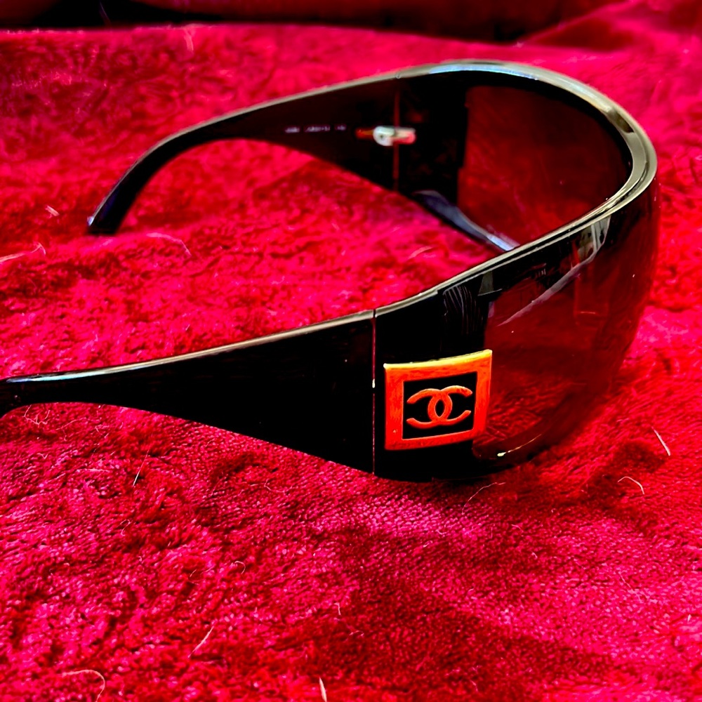 Chanel sunglasses
